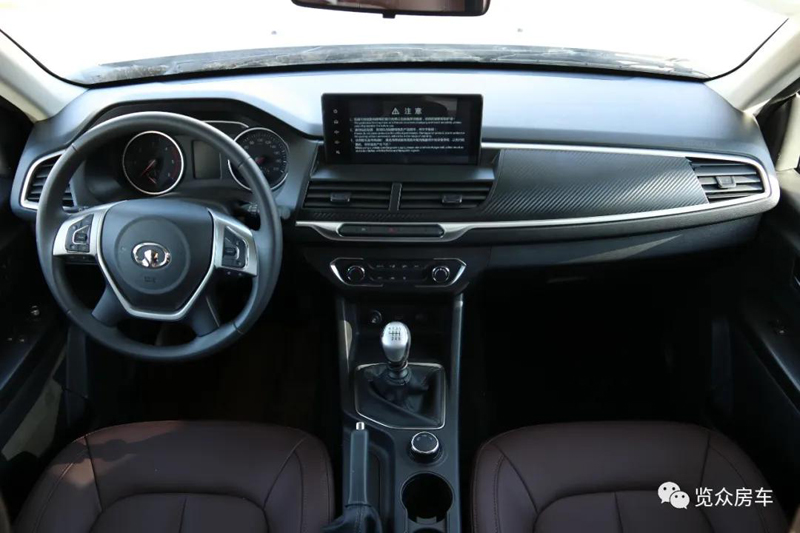 這款房車動力不錯(cuò)，可以選擇