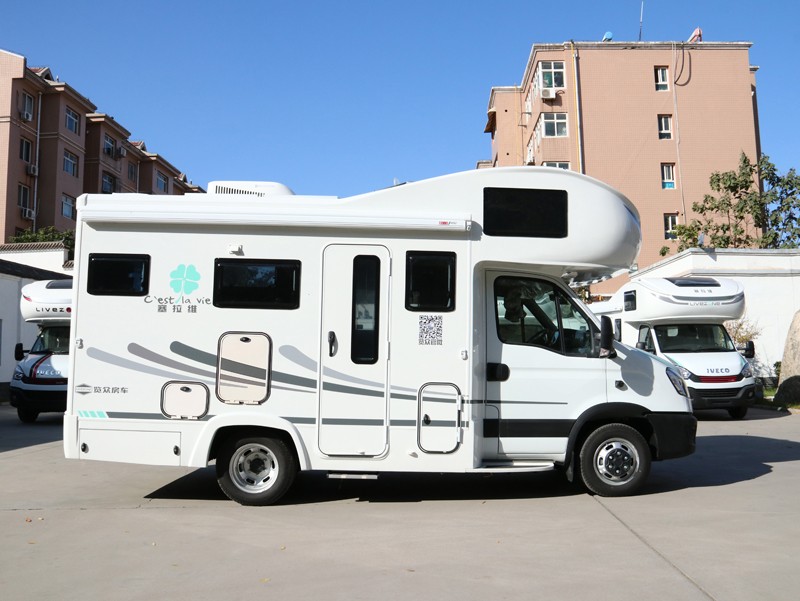 2021年選房車，自動檔、大空間、國六