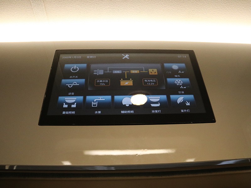 長城炮房車陪您過大年 長城炮房車陪您過大年