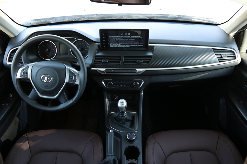 夏季，房車減少“高溫病”，這么做