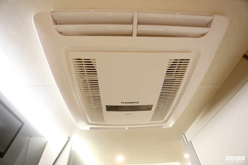 打響第二炮！搶先實(shí)拍體驗(yàn)覽眾自由炮-B皮卡四驅(qū)房車(chē)