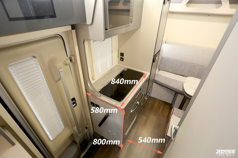 打響第二炮！搶先實(shí)拍體驗(yàn)覽眾自由炮-B皮卡四驅(qū)房車(chē)