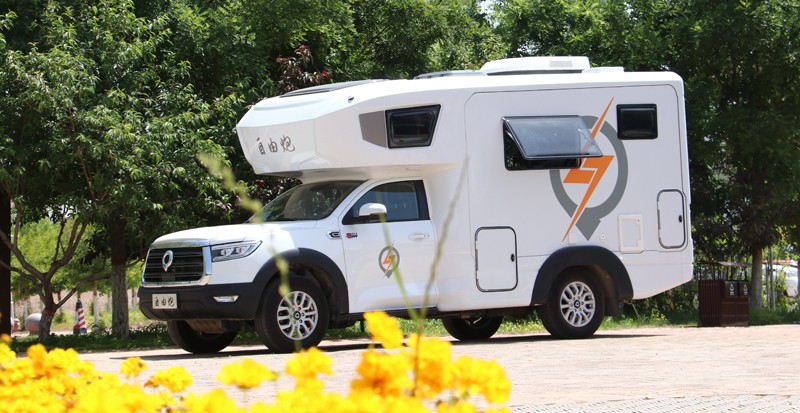 年輕、動力、狂野、舒適，這款房車好