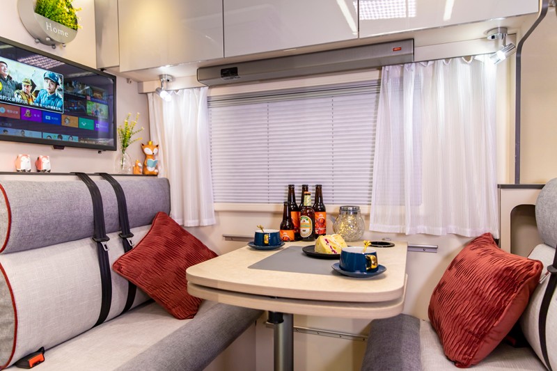 年輕、動力、狂野、舒適，這款房車好