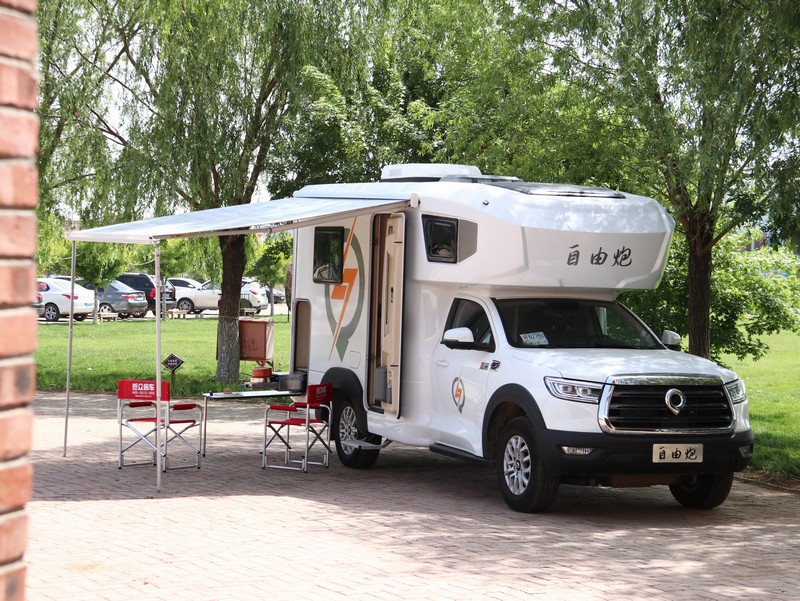 越野房車(chē)哪家好？四驅(qū)皮卡房車(chē)能滿(mǎn)足越野需求么？