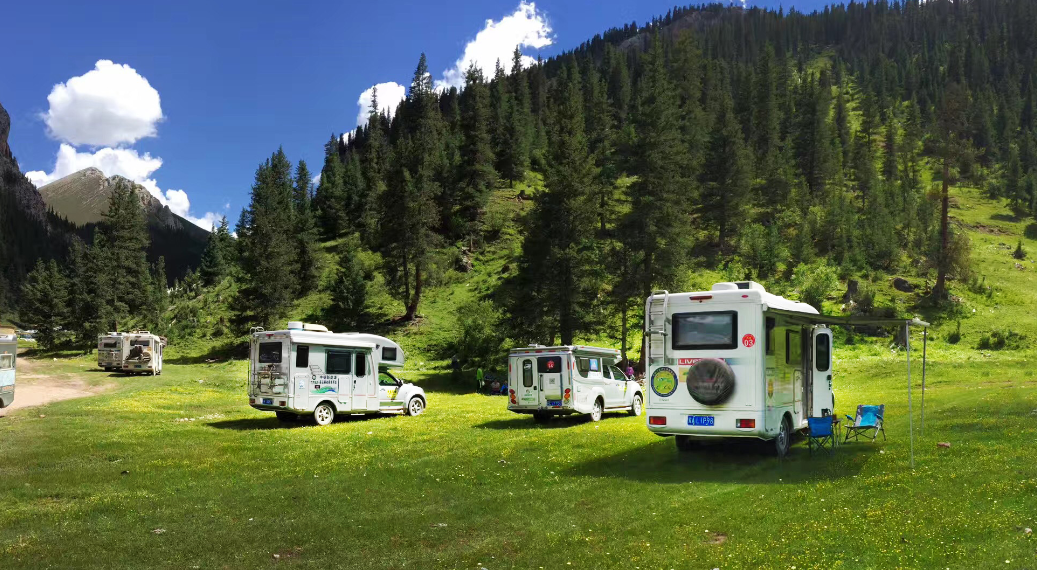 精致化露營“選手”，將吃住行融為一體，適合1~2人四季旅行