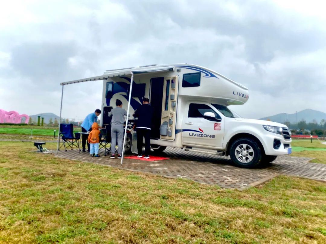 精致化露營“選手”，將吃住行融為一體，適合1~2人四季旅行