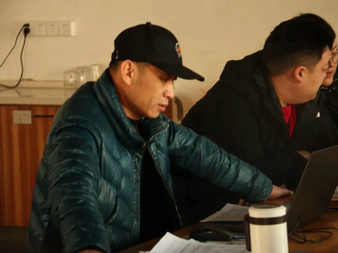 以用戶為中心，覽眾房車高管與用戶在線懇談